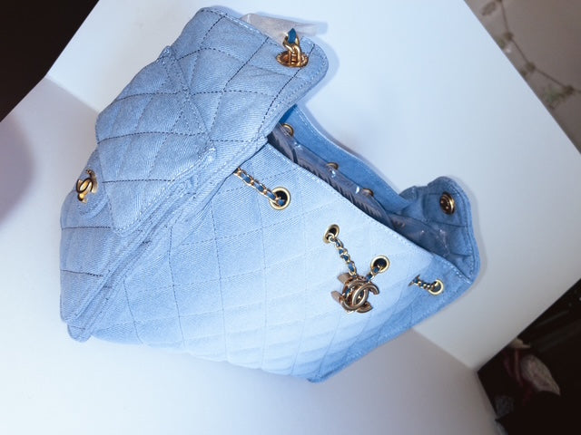 chanel 25 handbag